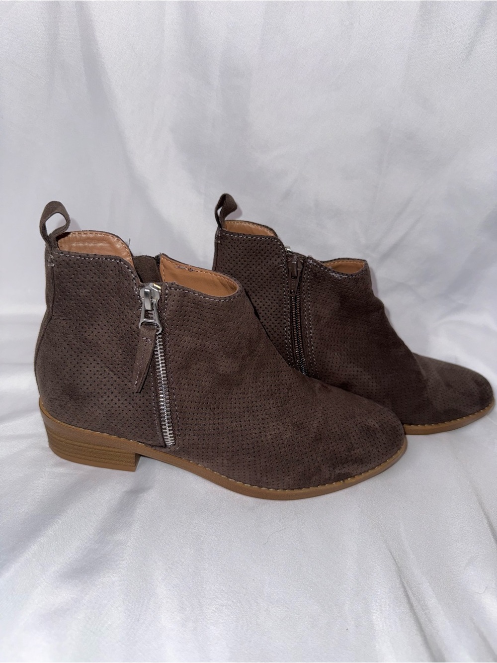 Universal Thread Brown Suede Chunky Ankle Booties with Side Zipper